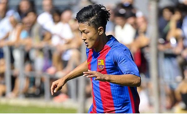 Lee Seung Woo được fans hâm mộ ưu ái đặt cho biệt danh “Messi Hàn Quốc”