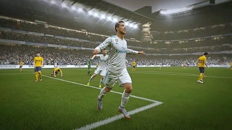 Một vài lưu ý thực hiện kỹ thuật trong FIFA Online 4